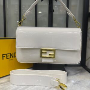 FENDI Baguette