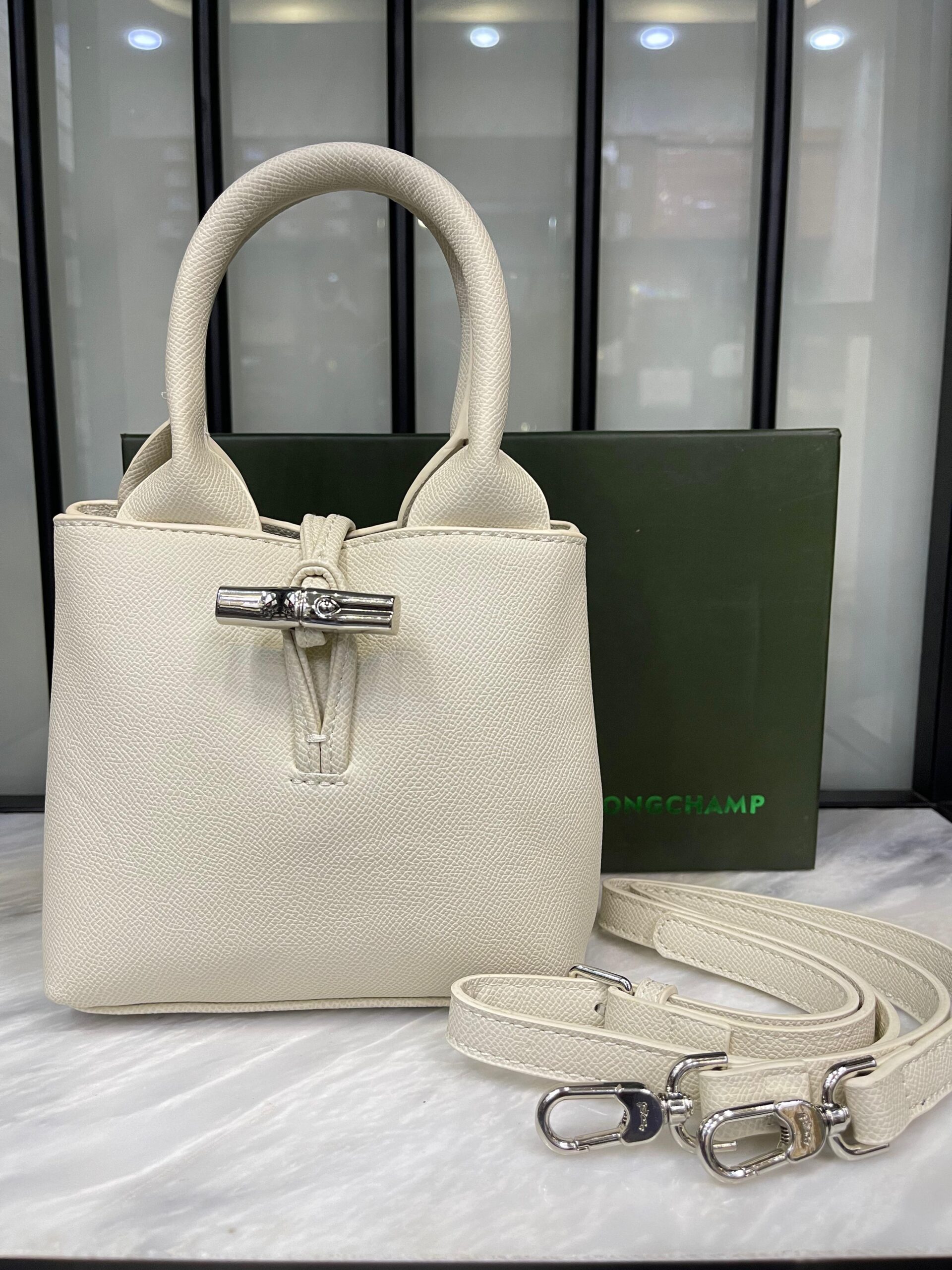 Longchamp LE Roseau XS Handbag3 Longchamp LE Roseau XS Handbag
