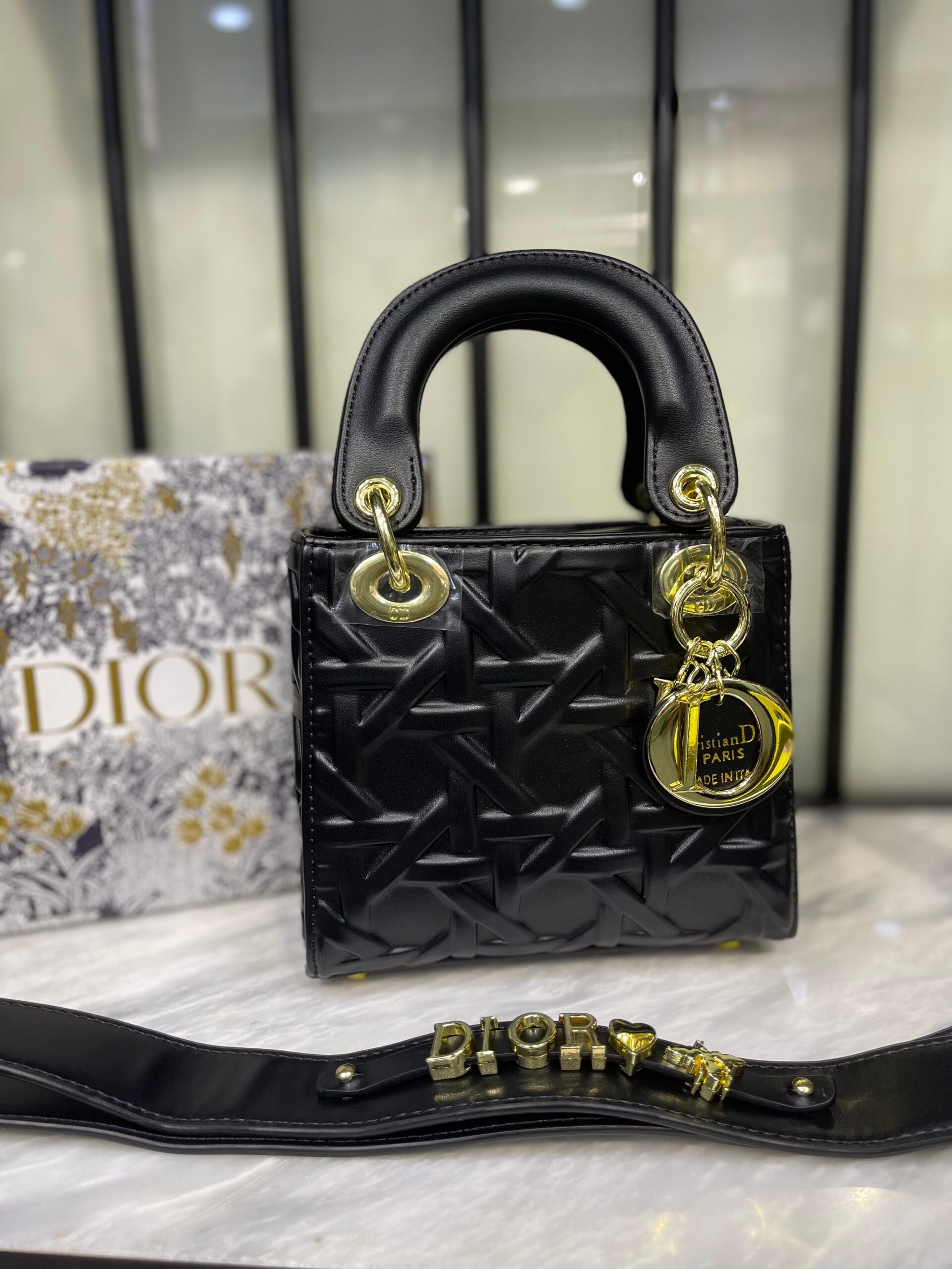 Christian Dior LadyMini Dior (3) Christian Dior LadyMini Dior