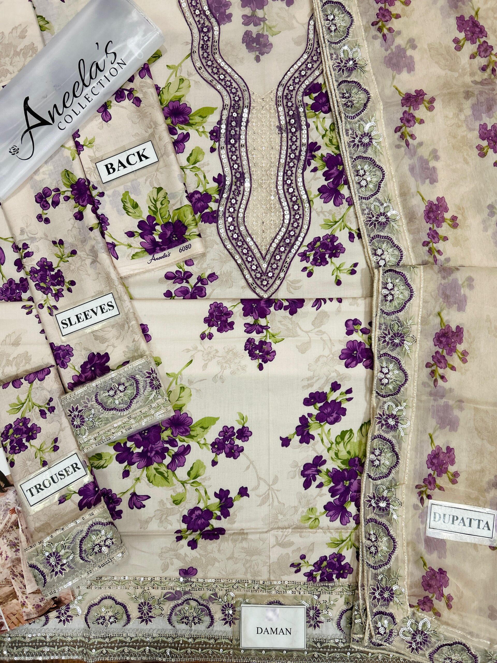 Aneela Lawn 3 Piece Suit 2026 (5)